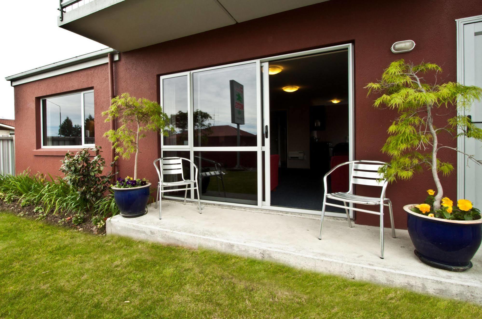 Phoenix Motels Temuka Exterior foto